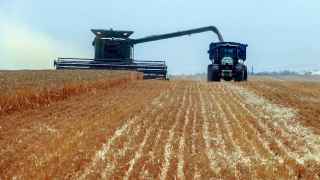 Уборка урожая зерновых в Одесской области Украины